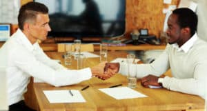 What does a commercial real estate broker do?